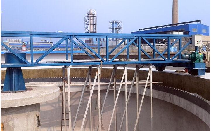 周邊傳動刮泥機(jī)